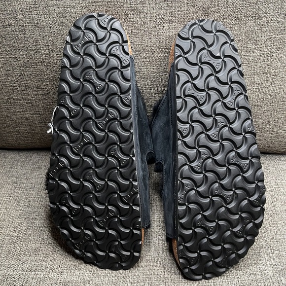 BIRKENSTOCK Arizona Big Buckle Shearling
Oiled Leather, SIZE 9-9.5US / 40EU 0422 - Picture 8 of 8